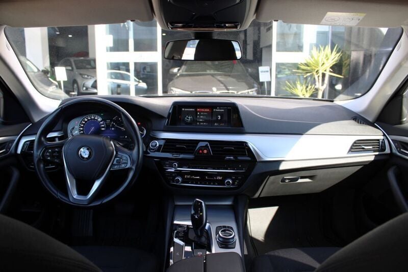 Usado BMW 520 190 HP (139 kW) 2017 Azul Sedan