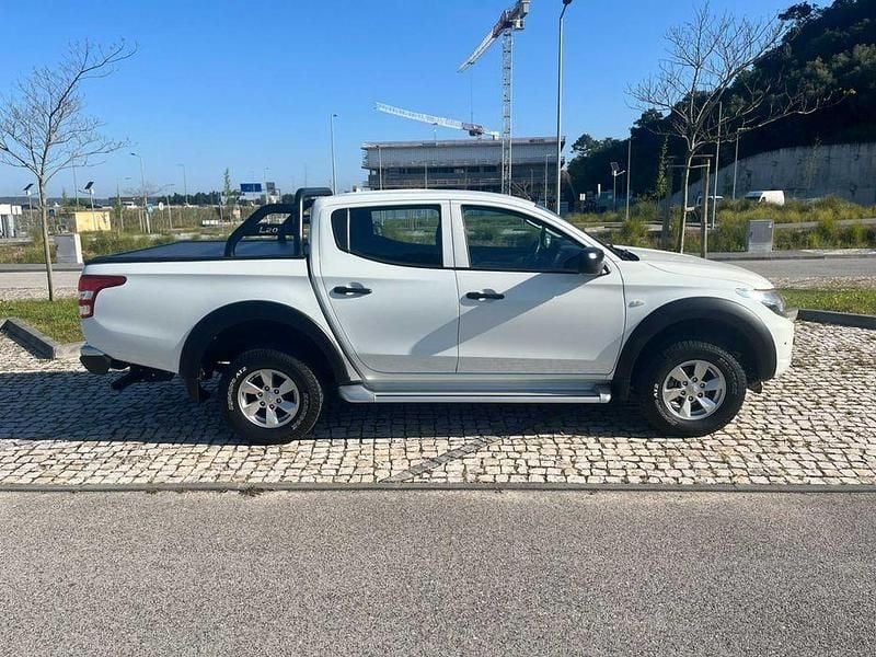 Usado Mitsubishi L200 Invite 154 HP (113 kW) 2019 Pickup