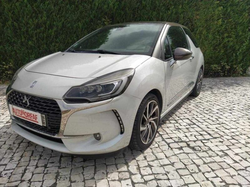 Branco Usado 2016 DS Automobiles DS3 Be Chic Citadino | € 15.750 (Caro) - Imagem 1/4