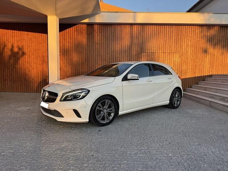 Usado 2015 Mercedes A200 Sedan | € 17.990 (Preço justo) - Imagem 1/4