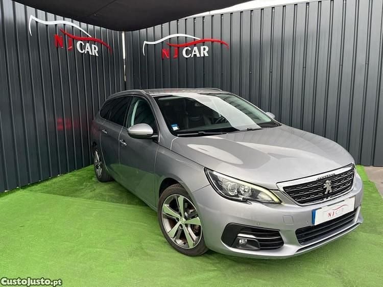 Cinza Usado 2019 Peugeot 308 Allure Sedan | € 10.500 (Bom preço) - Imagem 1/1
