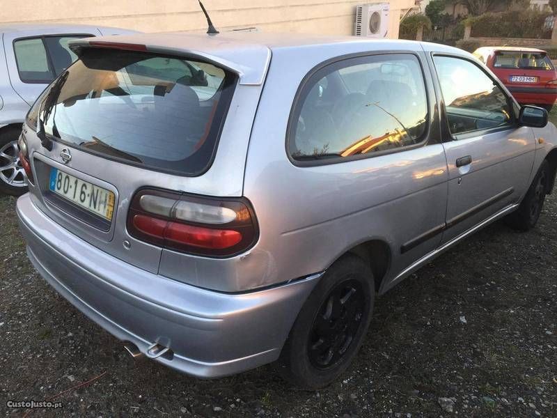 Vendido Nissan Almera sport - 98 - Carros usados para venda