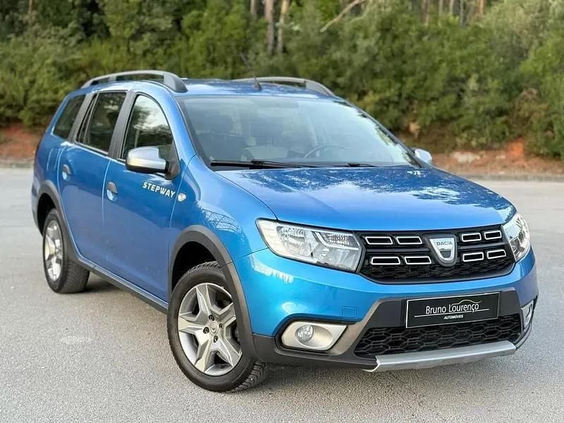 Azul escuro Usado 2019 Dacia Logan MCV Celebration Carrinha | € 9.900 (Preço justo) - Imagem 1/4