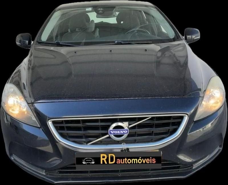 Preto Usado 2014 Volvo V40 | € 12.000 (Preço justo) - Imagem 1/4