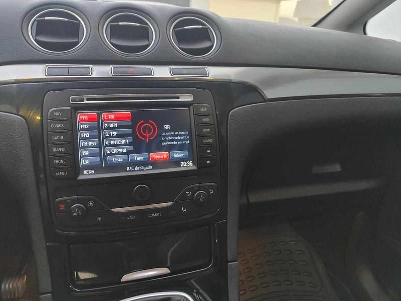 Usado Ford S-MAX S 116 HP (85 kW) 2013 Branco Monovolume