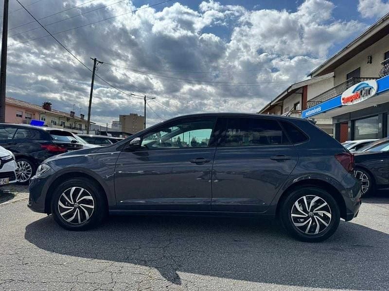 Usado VW Polo 95 HP (69 kW) 2022 Cinza Citadino