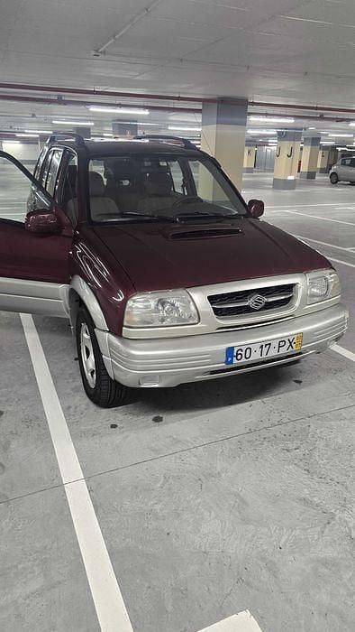 Usado Suzuki Grand Vitara 87 HP (63 kW) 2000 Sedan