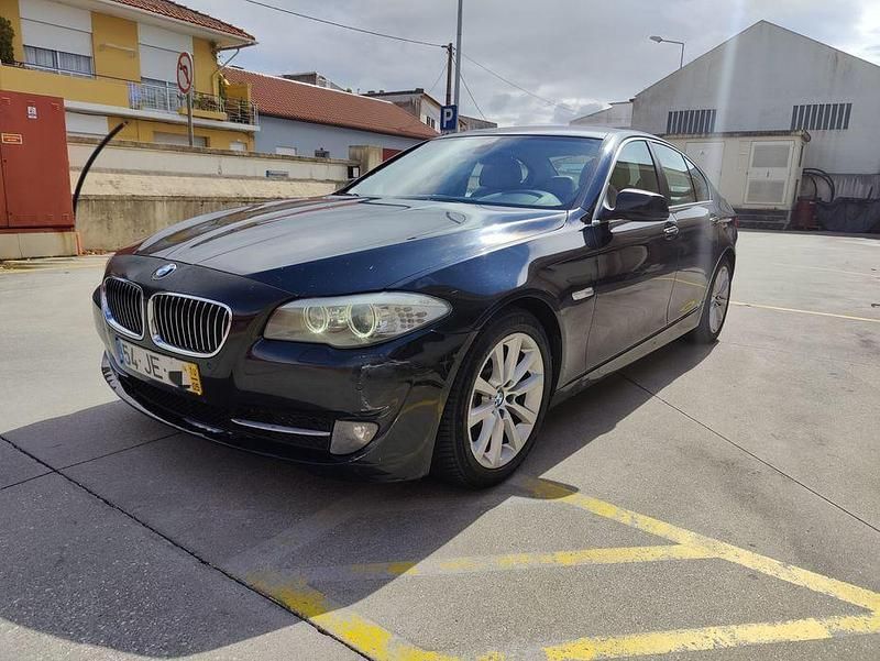 Usado 2010 BMW 530 Comfort Edition Sedan | € 7.500 - Imagem 1/4