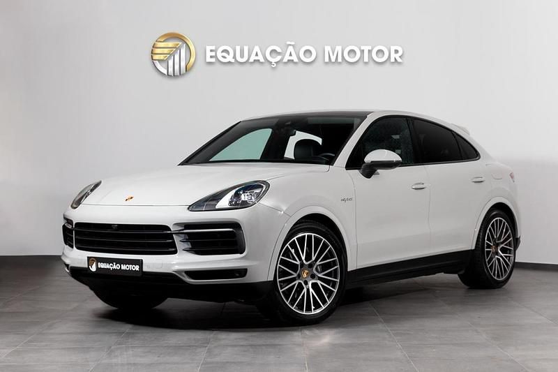 Cinza Usado 2021 Porsche Cayenne SUV | € 92.900 (Caro) - Imagem 1/4