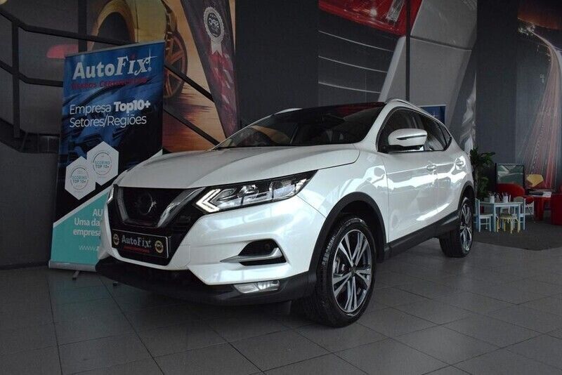 Branco Usado 2020 Nissan Qashqai Premium Edition SUV | € 21.800 (Preço justo) - Imagem 1/4