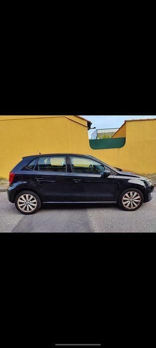 Usado 2009 VW Polo Sedan | € 3.600 (Bom preço) - Imagem 1/4