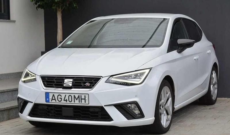 Branco Usado 2021 Seat Ibiza Citadino | € 14.950 (Preço justo) - Imagem 1/4