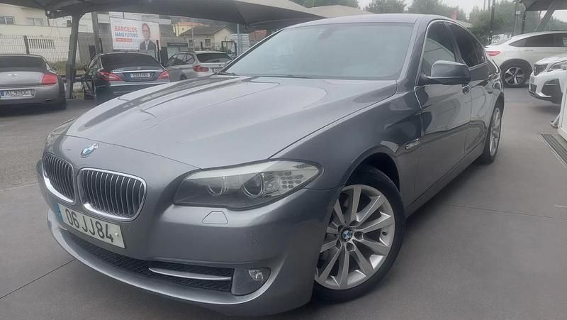 Usado BMW 520 184 HP (135 kW) 2010 Cinza Citadino