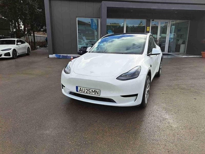 Branco Usado 2022 Tesla Model Y RWD SUV | € 32.490 (Bom preço) - Imagem 1/4