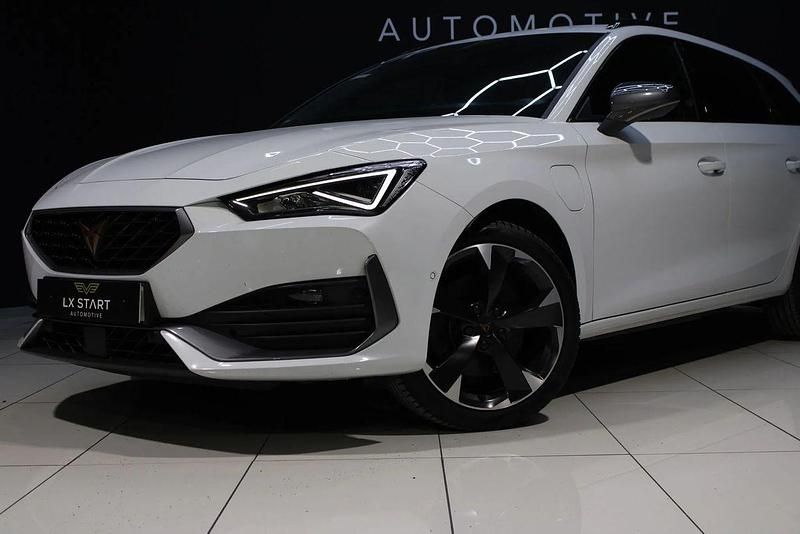 Usado Cupra Leon 204 HP (150 kW) 2022 Branco