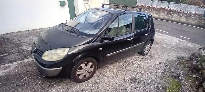 Usado 2004 Renault Scénic II Monovolume | € 1.750 (Preço justo) - Imagem 1/4
