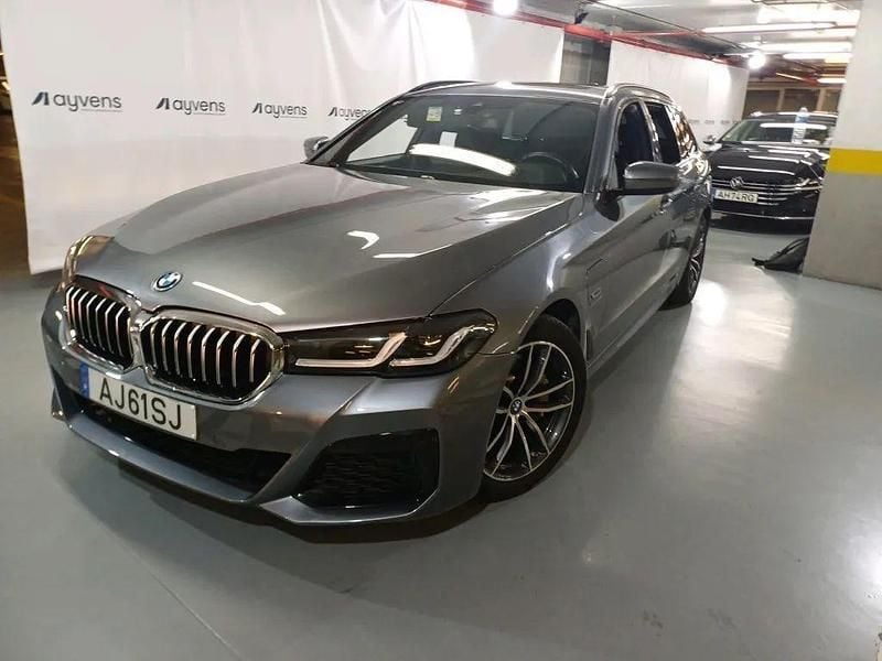 Cinza Usado 2021 BMW 520 Carrinha | € 37.400 - Imagem 1/4