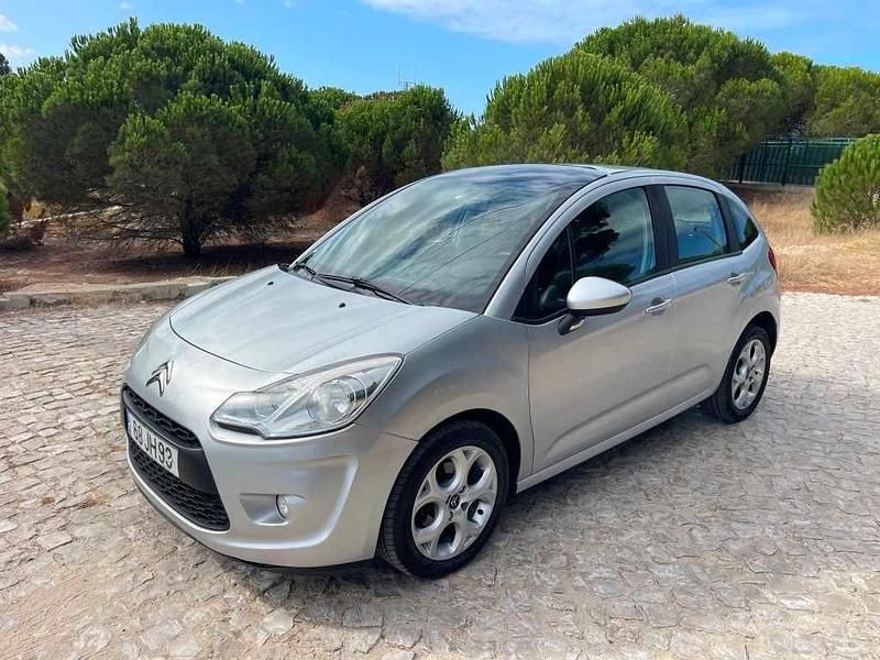 Cinzento Usado 2010 Citroën C3 Citadino | € 7.900 (Preço justo) - Imagem 1/4