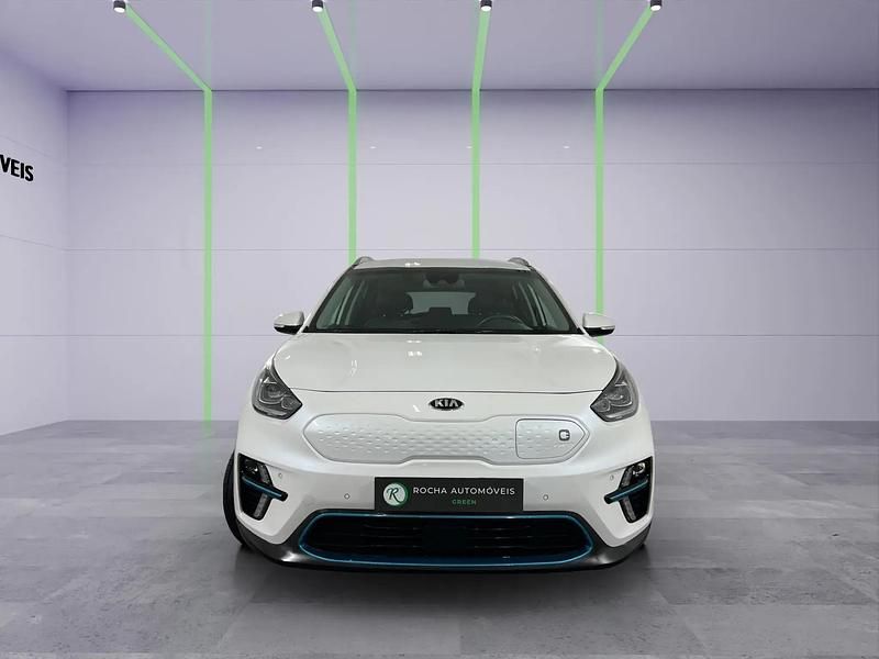 Usado Kia e-Niro 150 kW (204 HP) 2021 Branco SUV
