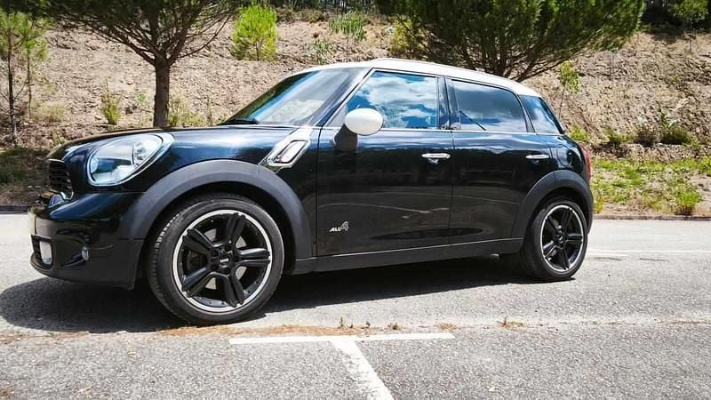 Preto Usado 2011 Mini Countryman SUV | € 12.650 (Preço justo) - Imagem 1/4