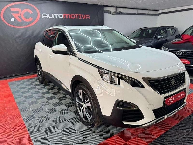 Branco Usado 2020 Peugeot 3008 | € 18.990 (Bom preço) - Imagem 1/4