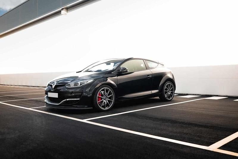 Preto Usado 2014 Renault Mégane Coupé R.S. Coupé | € 24.500 - Imagem 1/4