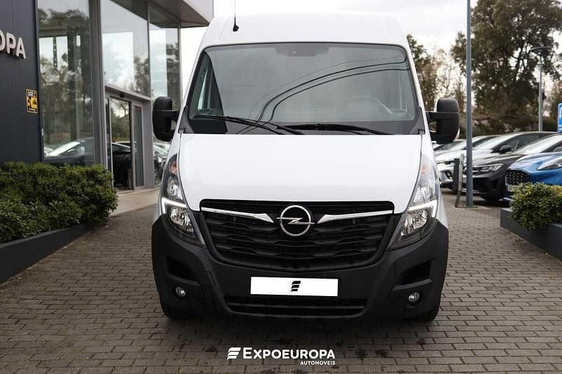 Branco Usado 2021 Opel Movano Van | € 22.490 - Imagem 1/4