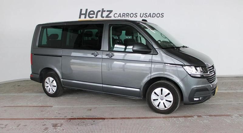 Cinzento Usado 2023 VW Caravelle Monovolume | € 45.490 - Imagem 1/4