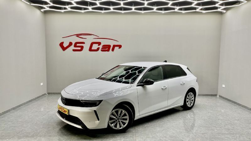 Branco Usado 2022 Opel Astra | € 24.500 (Caro) - Imagem 1/4