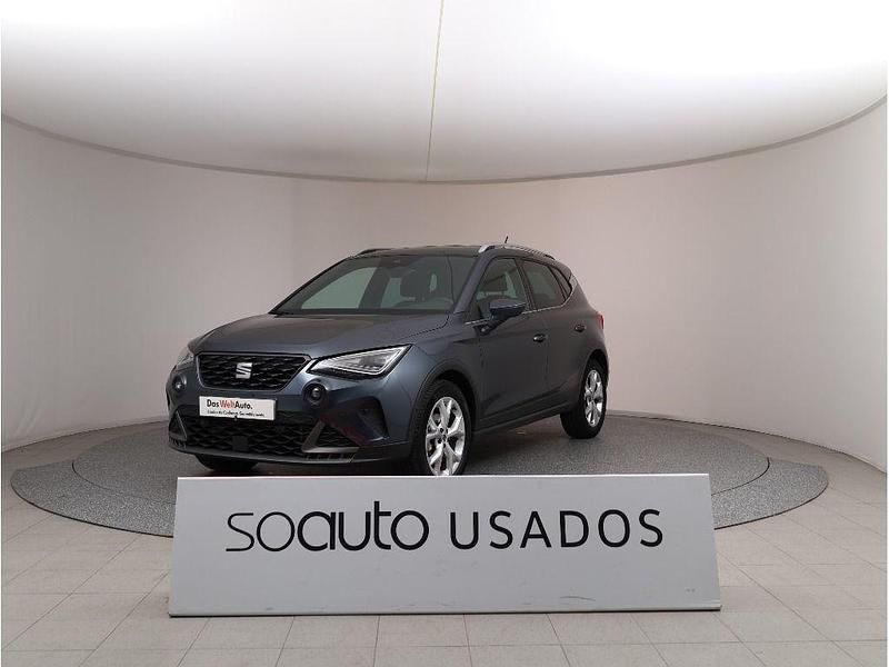 Cinzento escuro metalizado Usado 2022 Seat Arona FR SUV | € 16.790 (Preço justo) - Imagem 1/4
