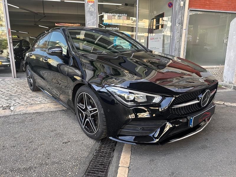 Preto Usado 2020 Mercedes CLA180 AMG line Sedan | € 26.300 (Preço justo) - Imagem 1/4