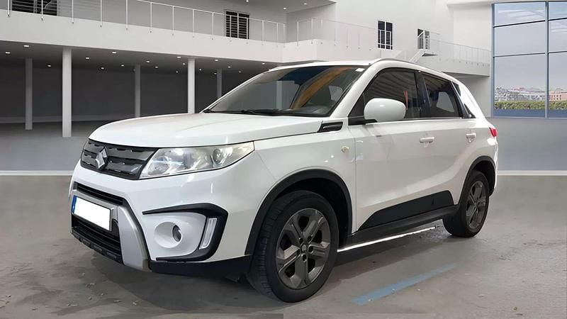 Usado Suzuki Vitara 120 HP (88 kW) 2015 Branco SUV