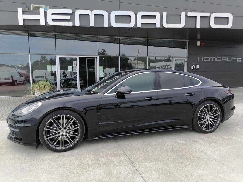 Pretofaróis diurnos em led Usado 2017 Porsche Panamera 4S Executive Sedan | € 109.990 - Imagem 1/4
