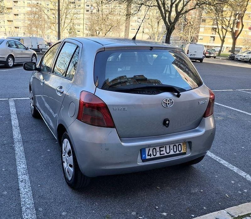 Usado Toyota Yaris 68 HP (50 kW) 2007 Citadino
