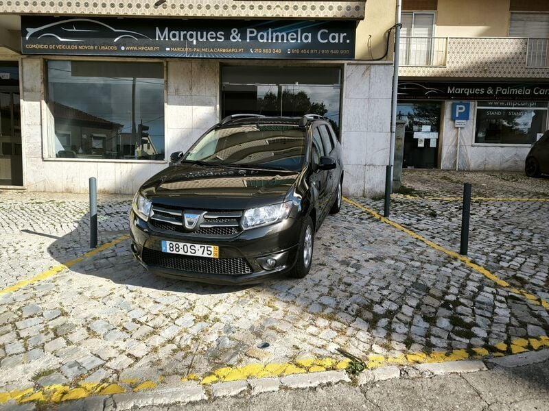 Preto Usado 2014 Dacia Logan Comfort Sedan | € 10.247 (Preço elevado) - Imagem 1/4
