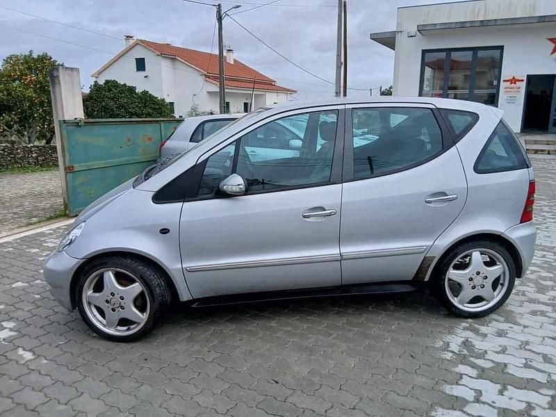 Usado Mercedes A170 95 HP (69 kW) 2004 Cinzento Citadino