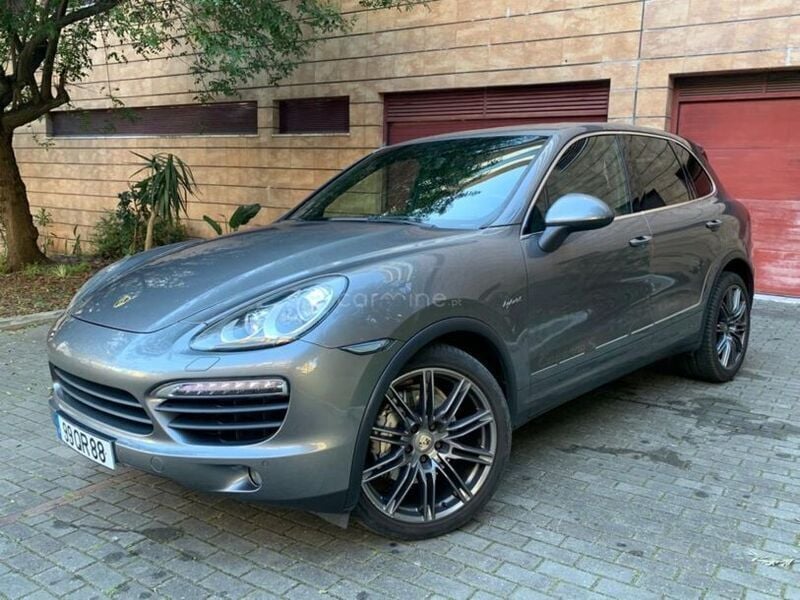 Cinzento Usado 2011 Porsche Cayenne S E-Hybrid SUV | € 29.900 - Imagem 1/1