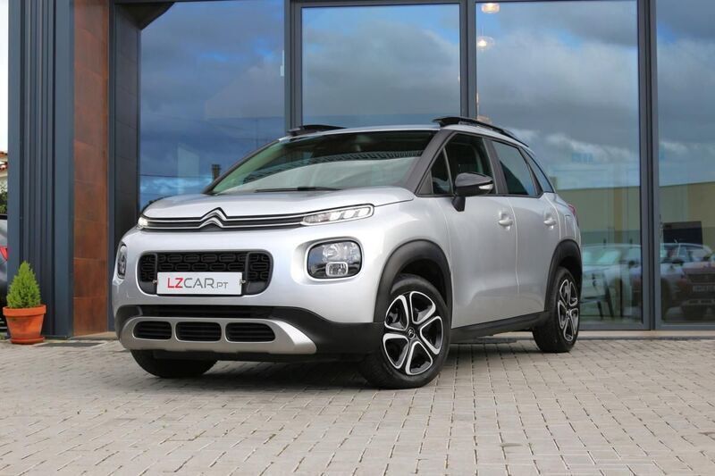 Cinzento Usado 2020 Citroën C3 Aircross Feel SUV | € 15.950 (Caro) - Imagem 1/4