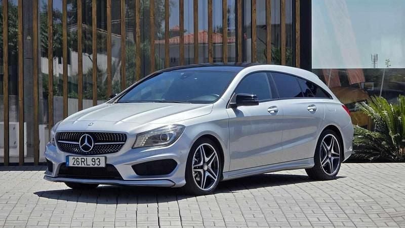 Cinzento Usado 2016 Mercedes CLA200 Carrinha | € 20.900 (Preço justo) - Imagem 1/4