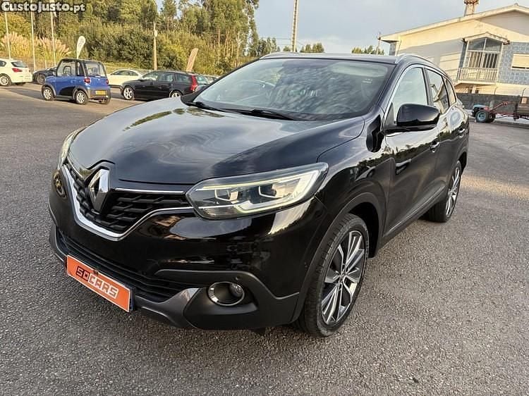 Preto Usado 2016 Renault Kadjar LIMITED SUV | € 14.445 (Preço justo) - Imagem 1/1