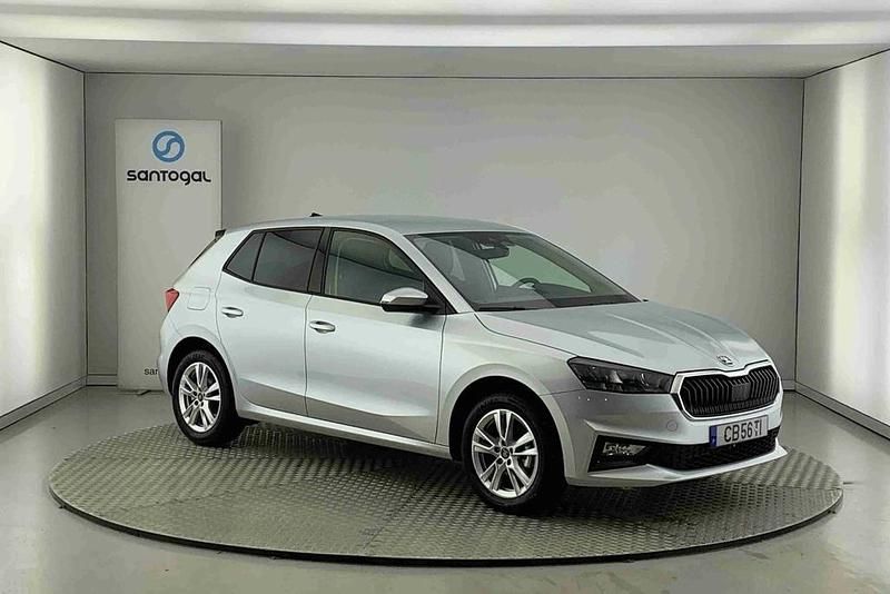 Cinzento Novo 2026 Skoda Fabia Selection Citadino | € 19.990 (Preço justo) - Imagem 1/4