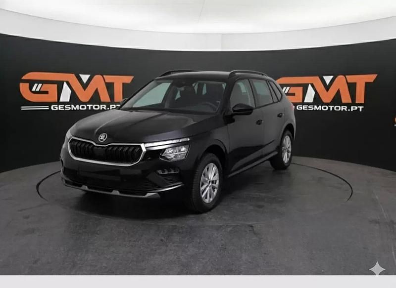 Usado Skoda Kamiq Ambition 95 HP (69 kW) 2023 Preto SUV