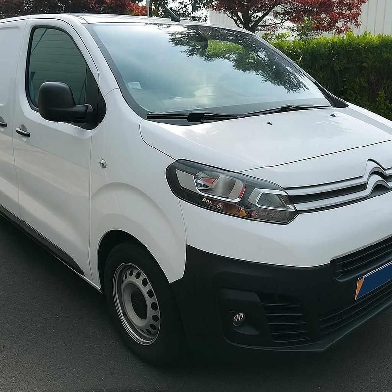 Branco Usado 2018 Citroën Jumpy Monovolume | € 14.900 (Super Preço) - Imagem 1/4