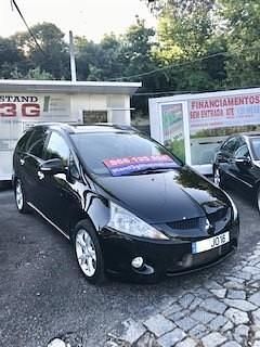 Preto Usado 2010 Mitsubishi Grandis Inform Monovolume | € 6.999 - Imagem 1/4
