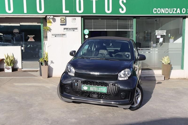 Preto Usado 2020 Smart ForTwo Electric Drive Passion Coupé | € 12.970 (Preço justo) - Imagem 1/4