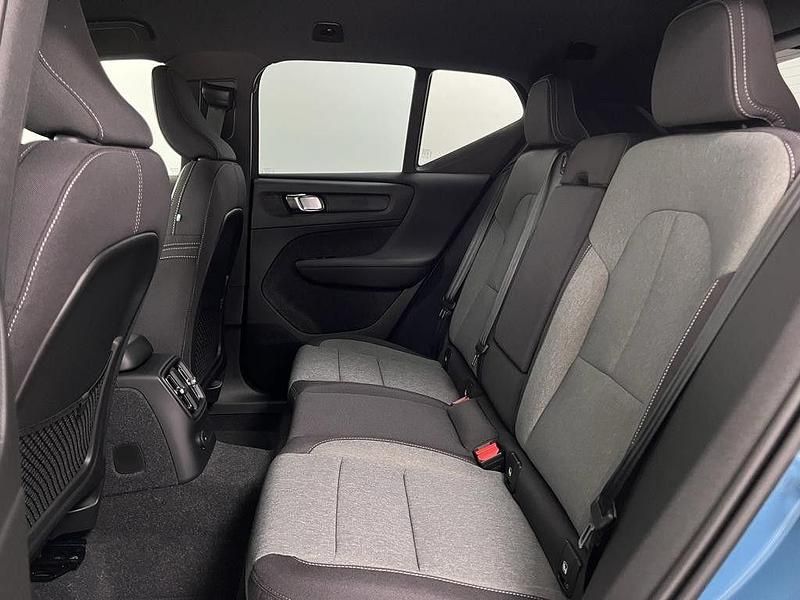 Usado Volvo XC40 Plus 211 HP (155 kW) 2023 Azul SUV