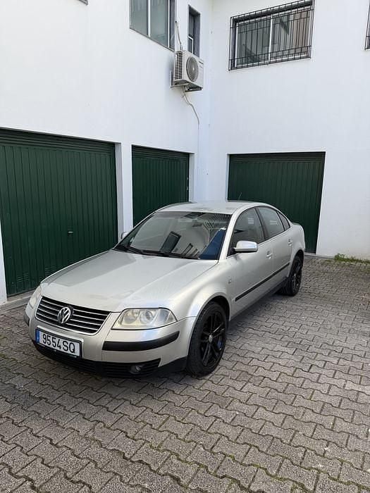 Usado VW Passat 130 HP (95 kW) 2001 Sedan
