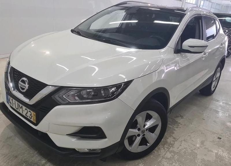 Branco Usado 2018 Nissan Qashqai N-Connecta SUV | € 18.599 (Preço justo) - Imagem 1/4