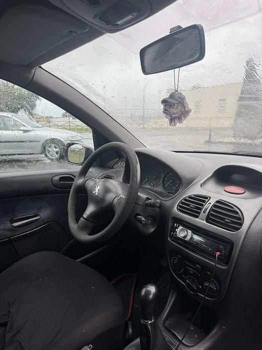 Usado Peugeot 206 75 HP (55 kW) 2000