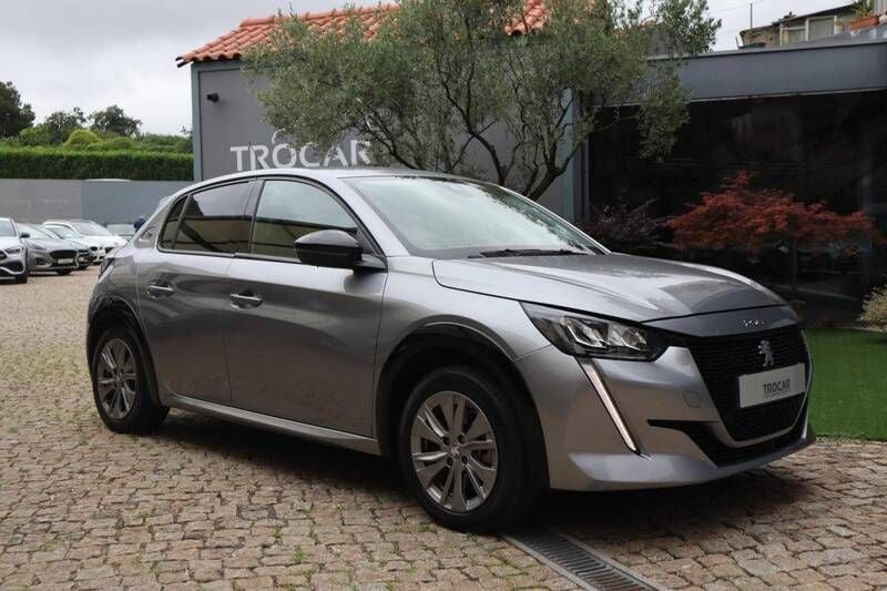 Cinza Usado 2022 Peugeot e-208 Allure Citadino | € 18.950 (Bom preço) - Imagem 1/4